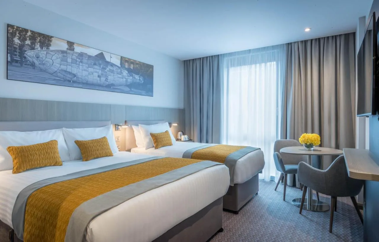 Deluxe Double & Single Room